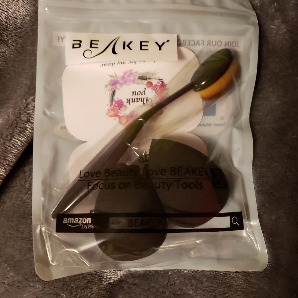 Beakey blender sponge and brush